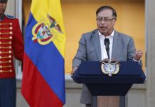 Petro amenaza con volver a la guerrilla