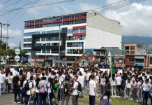 Estudiantes de tres instituciones educativas de Dosquebradas exigieron a la alcaldía el desarrollo normal de sus actividades