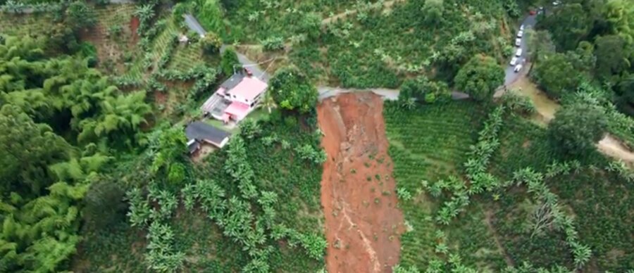 Transportadores al borde del colapso por daño vial entre La Virginia, Balboa y La Celia