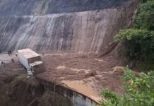 Vía Cajamarca – Calarcá cerrada por avalancha de tierra