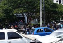 Aparatoso accidente en Robledo deja ocho vehículos involucrados