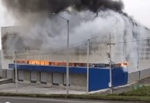 Incendio de gran magnitud afectó una bodega en la vía Cerritos – La Virginia
