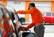 ¡Alivio en el bolsillo! La gasolina bajará en Colombia desde el 1 de febrero tras años de alzas