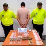 Golpe al microtráfico: capturan a dos hombres que vendían drogas en zonas turísticas y cerca de colegios.