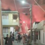 Voraz incendio arrasa cinco viviendas en Quimbaya y deja 18 damnificados