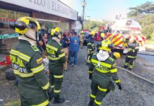 Incendio y explosiones en fábrica de aceites obligan cierre vial en Dosquebradas