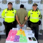 ¡Droga de colores en las vías del Eje Cafetero! Incautan más de 3.800 dosis de droga sintética ocultas en arena para gatos