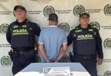 ¡Sangrienta riña terminó en tragedia! Hombre asesinó a otro a puñaladas y fue capturado minutos después.