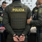 ¡Escándalo en estación de Policía! Patrullero, en vez de vigilar, fue sorprendido en pleno acto íntimo con una detenida.