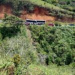 SEMANA SANTA DE LUTO: camioneta con turistas cayó a un abismo y dejó tres muertos