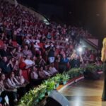 “Pereira es Mujer” llenó el Teatro Santiago Londoño en homenaje a las madres