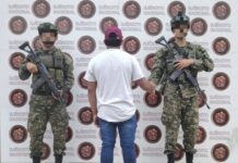 Integrante de la Segunda Marquetalia abandonó las armas y se sometió a la justicia en Pereira; Ejército destaca nuevo golpe contra la estructura Iván Ríos