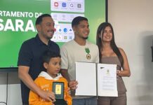 Del Mundial al máximo honor de su tierra: el «Cucho» Hernández fue condecorado con la Gran Cruz de Risaralda