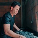 Jhonny Rivera busca conseguir 60 casas para familias damnificadas por el terremoto en Pereira